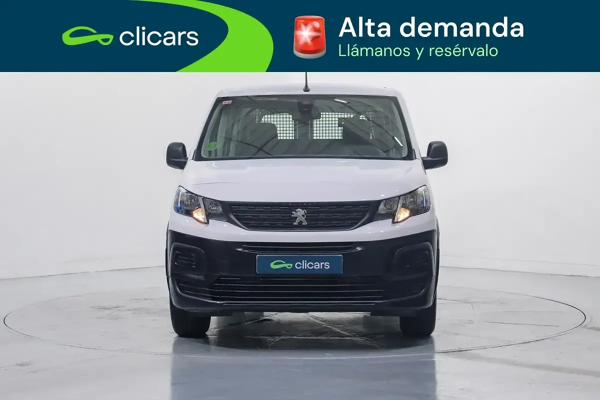 Usado Peugeot Rifter Business-Line 100 CV (73 kW) 2023 Blanco Monovolumen