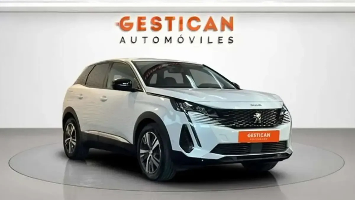 Usado Peugeot 3008 Allure 224 CV (164 kW) 2022 Blanco SUV