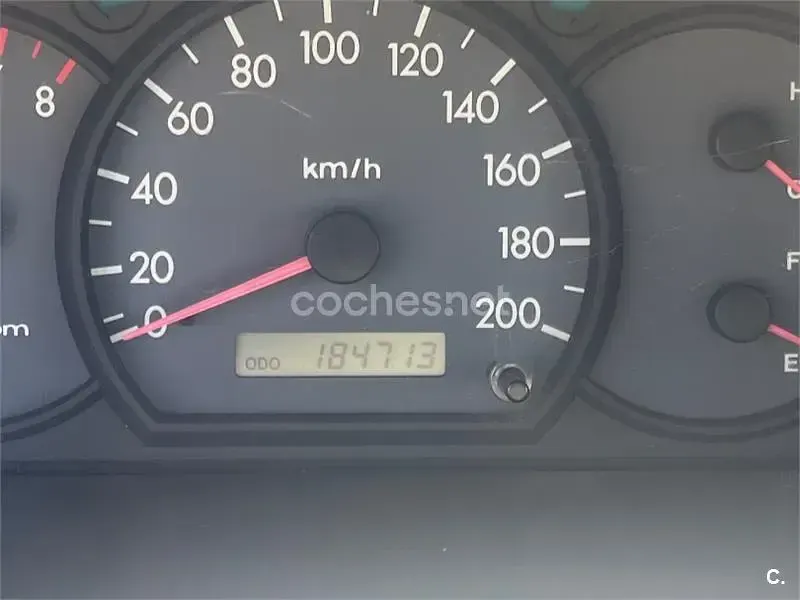 Usado Kia Rio 97 CV (71 kW) 2004 Gris / plata Berlina