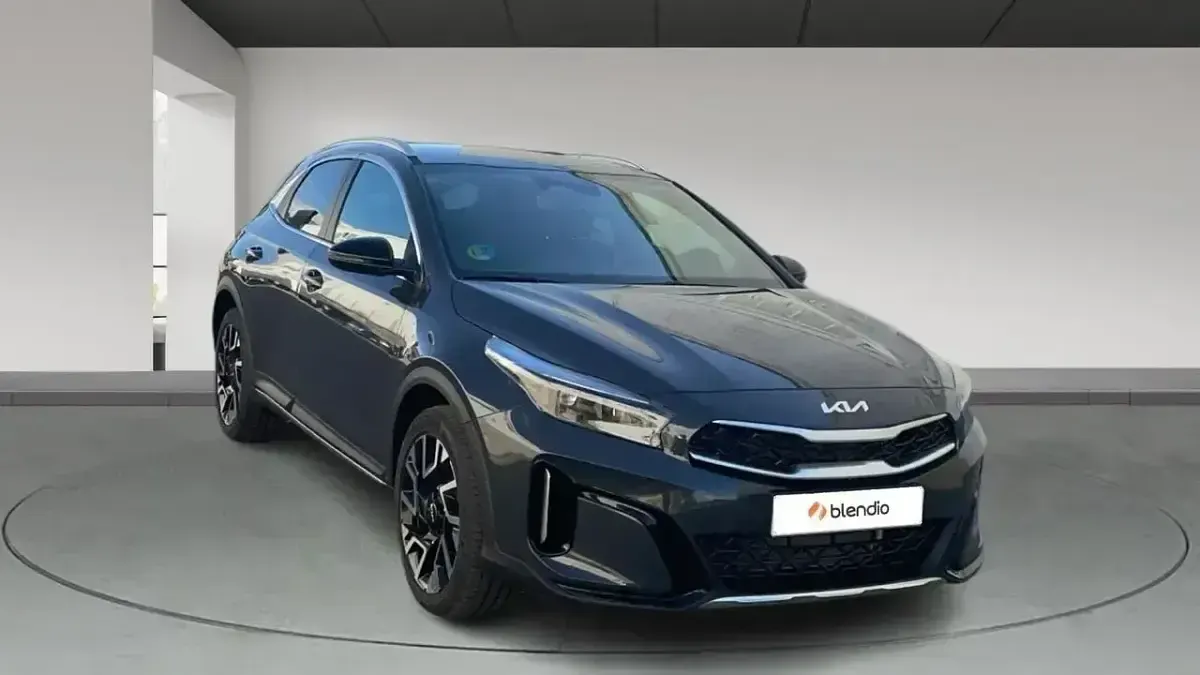 Usado Kia XCeed Style 115 CV (84 kW) 2026 Gris SUV