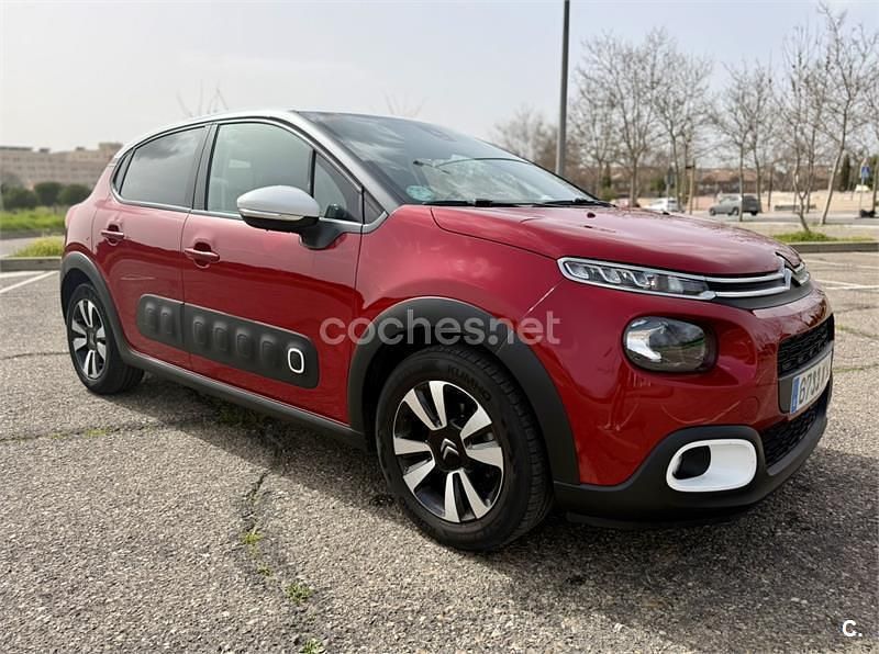 Usado Citroën C3 Feel 82 CV (60 kW) 2019 Rojo Utilitario