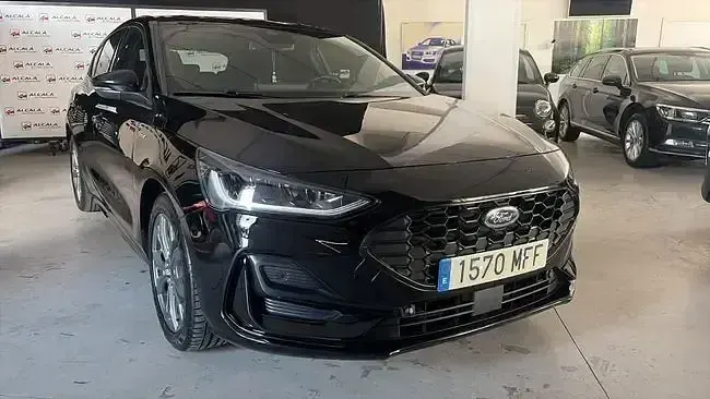 Usado Ford Focus ST-Line X 125 CV (91 kW) 2023 Negro Berlina