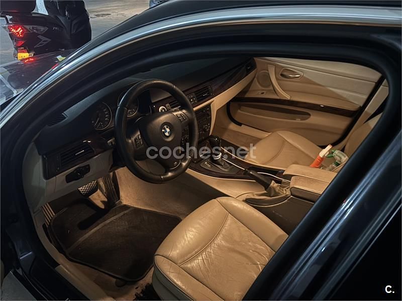 Usado BMW 325 218 CV (160 kW) 2005 Gris / plata Berlina