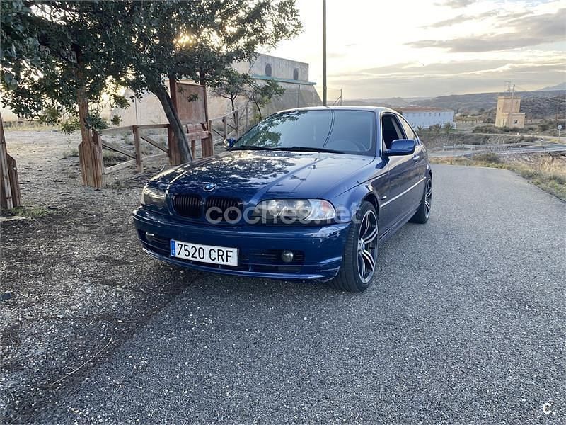 Usado BMW 323 170 CV (125 kW) 2000 Azul Coupe