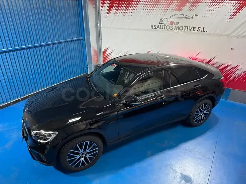 Usado Mercedes GLC300e 320 CV (235 kW) 2020 Negro SUV