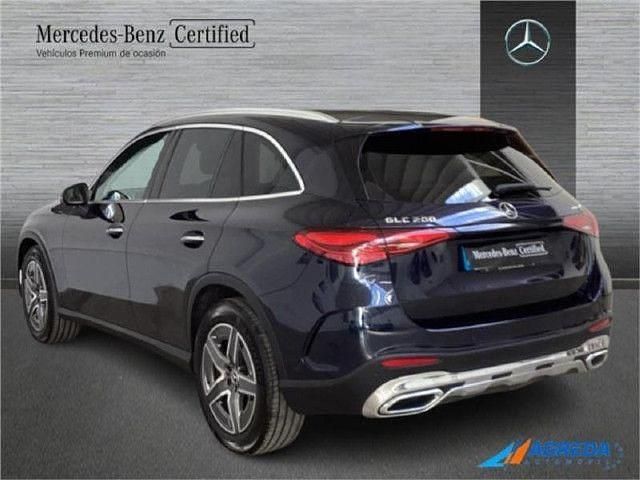 Usado Mercedes GLC200 204 CV (150 kW) 2024 Azul náutico SUV
