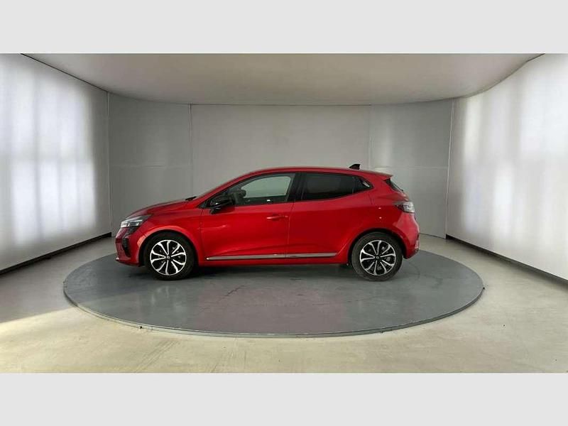 Usado Renault Clio V Techno 91 CV (66 kW) 2024 Rojo Utilitario