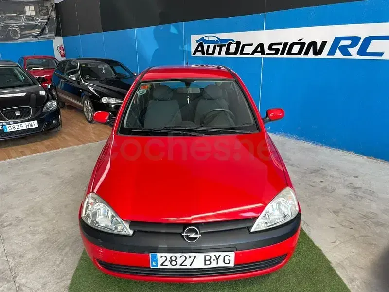 Usado Opel Corsa Enjoy 80 CV (58 kW) 2004 Rojo Utilitario