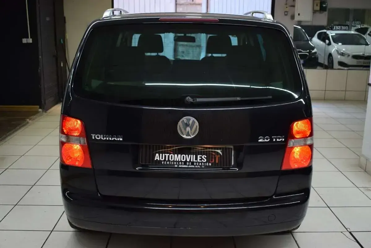 Usado VW Touran Highline 140 CV (102 kW) 2006 Monovolumen