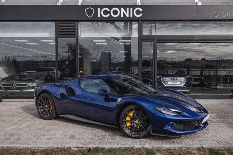 Azul Usado 2024 Ferrari 296 Coupe | 389.900 € - Imagen 1/4