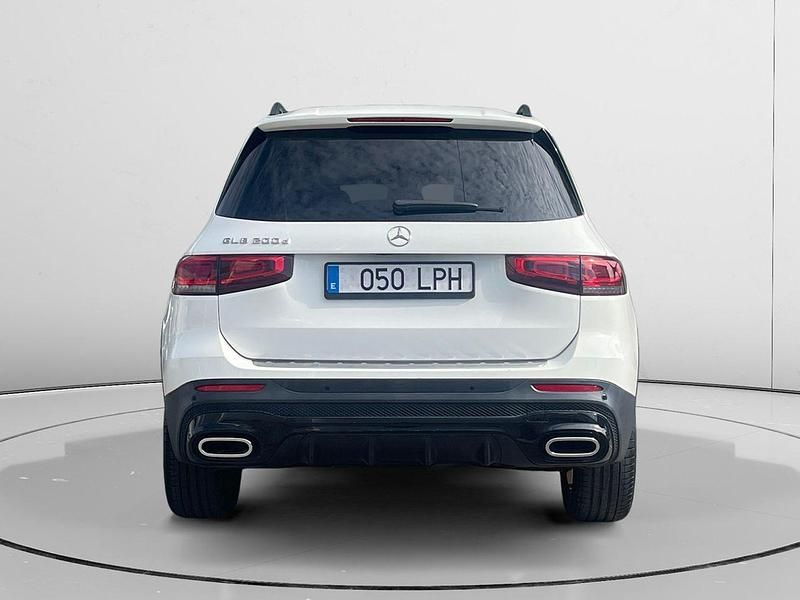 Usado Mercedes GLB200 150 CV (110 kW) 2021 Blanco SUV