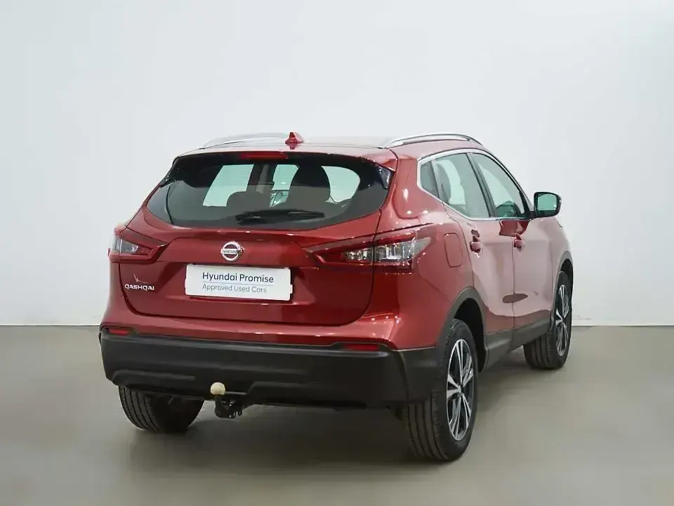 Usado Nissan Qashqai Acenta 140 CV (102 kW) 2021 Rojo SUV
