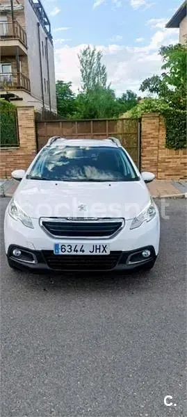 Usado Peugeot 2008 Style 110 CV (80 kW) 2015 Blanco SUV