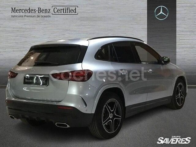 Usado Mercedes GLA200 163 CV (119 kW) 2025 Gris / plata SUV