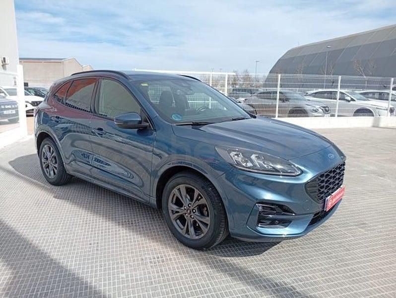 Usado Ford Kuga ST-Line X 150 HP (110 kW) 2020 Azul SUV