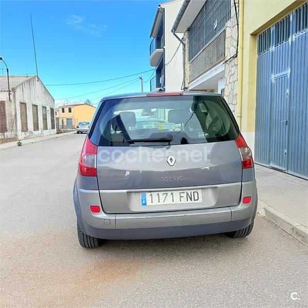 Azul Usado 2007 Renault Scénic II Privilege Monovolumen | 2000 € (Buen precio) - Imagen 1/4