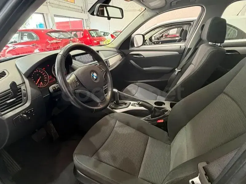 Usado BMW X1 177 CV (130 kW) 2011 Gris / plata SUV