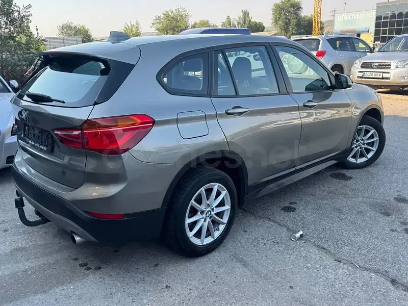 Usado BMW X1 231 CV (169 kW) 2016 Beige SUV