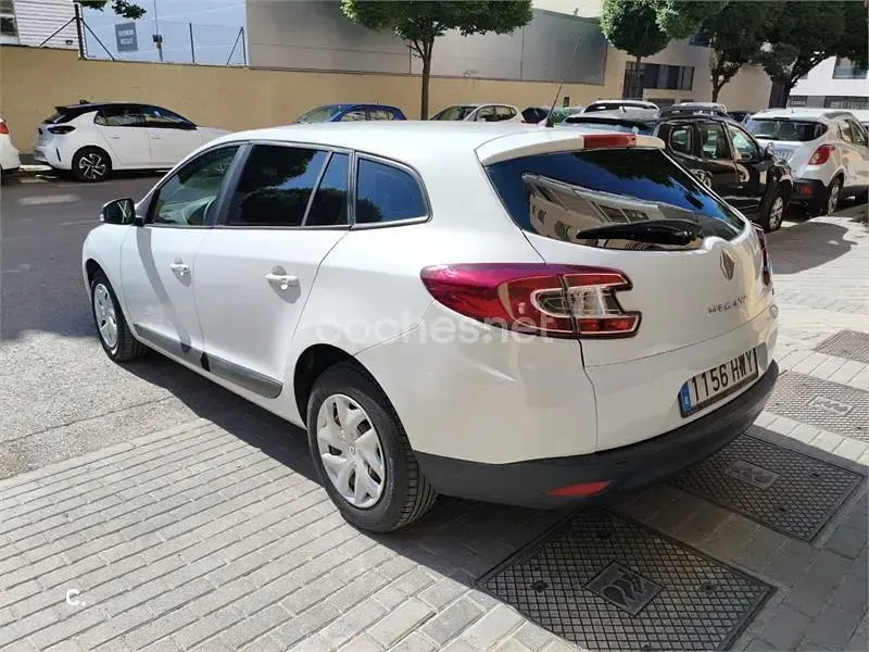 Usado Renault Mégane GrandTour 115 CV (84 kW) 2014 Blanco Familiar
