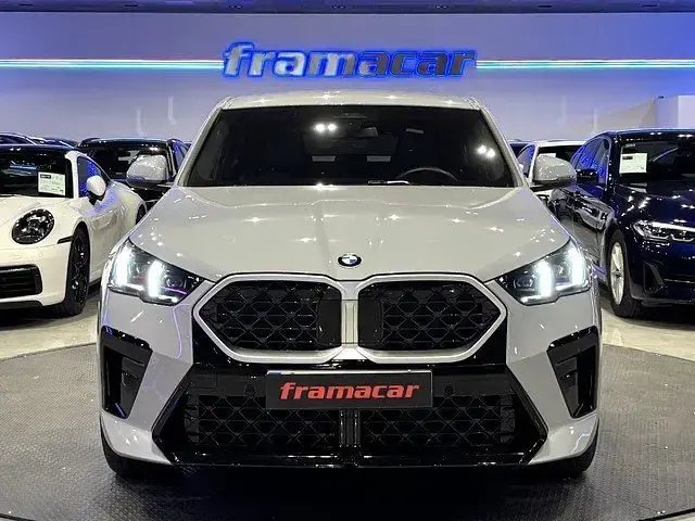Usado BMW 120 163 CV (119 kW) 2025 Gris Utilitario