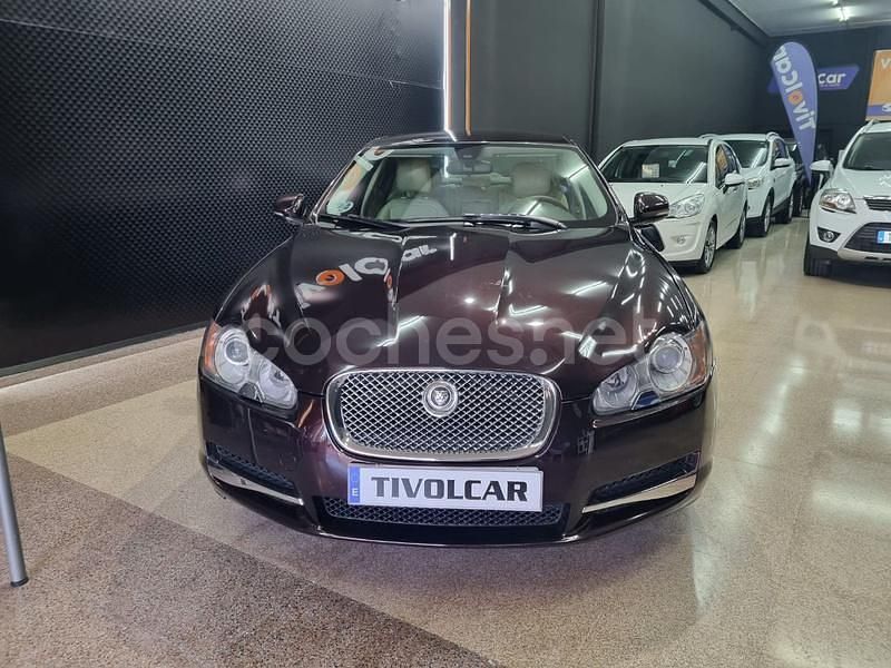 Usado Jaguar XF Luxury 211 CV (155 kW) 2010 Granate Berlina