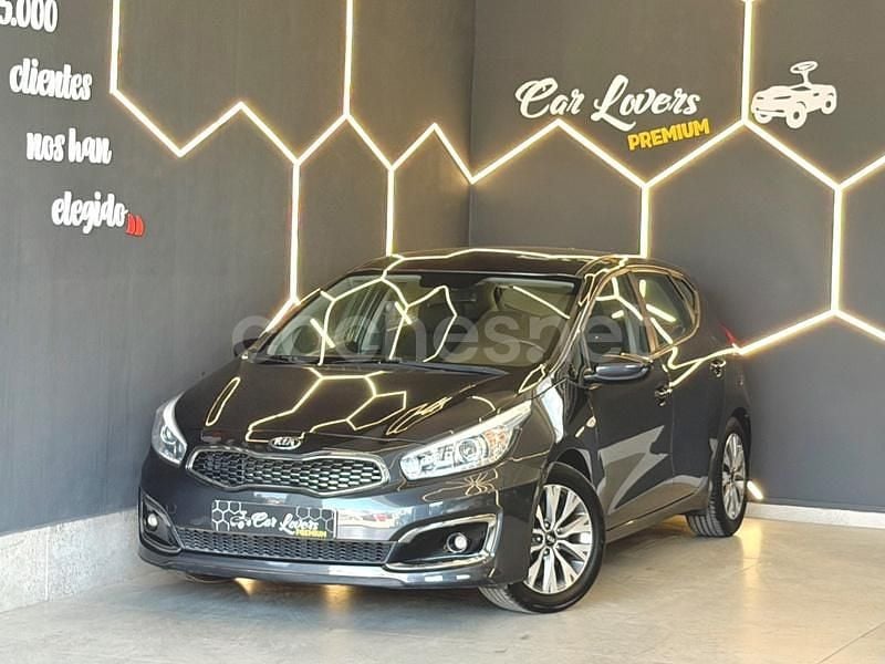 Gris / plata Usado 2018 Kia Ceed Utilitario | 11.000 € (Super precio) - Imagen 1/4
