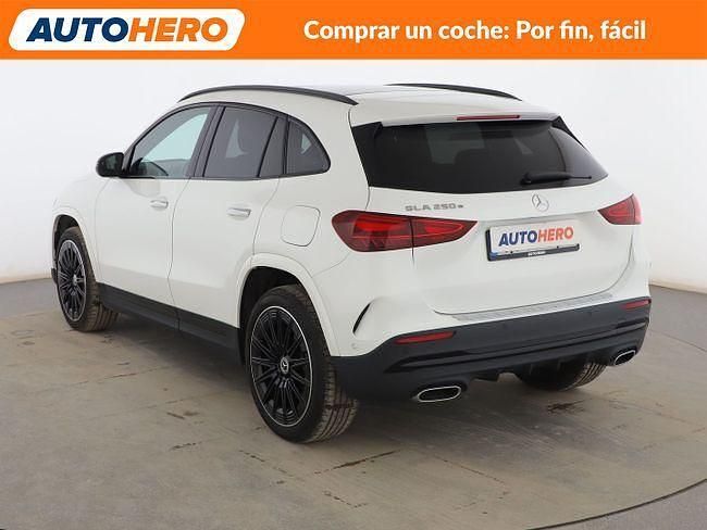 Usado Mercedes GLA250 AMG line 224 CV (164 kW) 2023 Blanco SUV