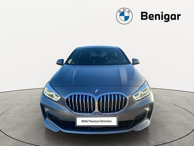 Usado BMW 118 Shadowline 150 CV (110 kW) 2024 Gris Utilitario