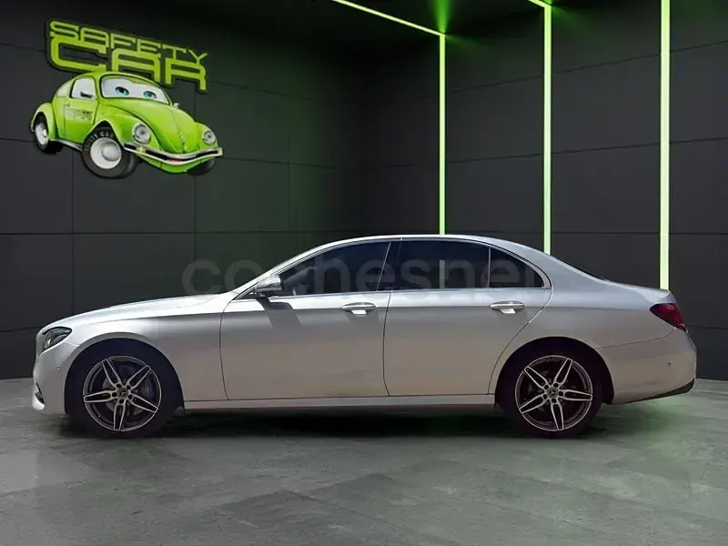 Usado Mercedes E220 194 CV (142 kW) 2018 Gris / plata Berlina