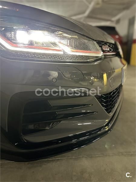 Usado VW Golf VII GTI 290 CV (213 kW) 2019 Gris / plata Berlina