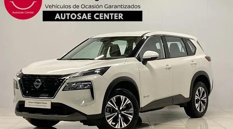 Usado Nissan X-Trail Acenta 204 CV (150 kW) 2024 Yuki white SUV