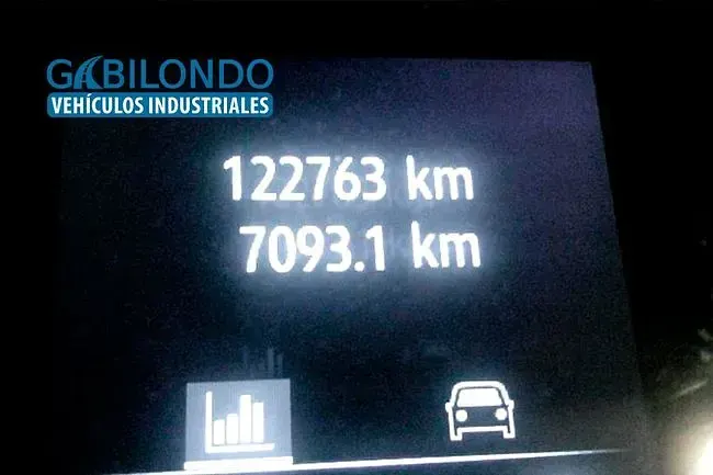 Usado Renault Kangoo 95 CV (69 kW) 2023 Negro Monovolumen