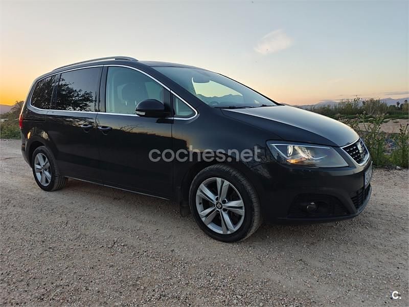 Usado Seat Alhambra XCELLENCE 150 CV (110 kW) 2019 Gris / plata Monovolumen