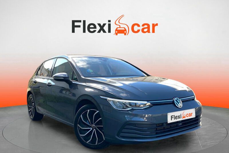 Gris Usado 2021 VW Golf VIII Life Berlina | 22.590 € (Buen precio) - Imagen 1/4