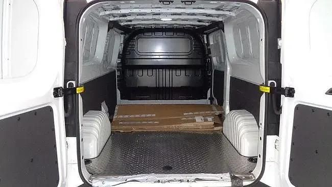Usado Maxus V70 150 CV (110 kW) 2025 Blanco Van