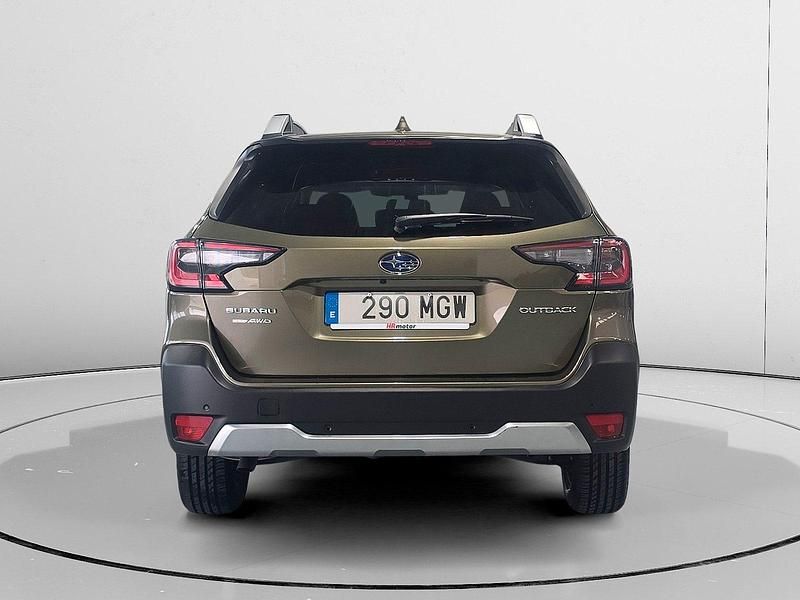 Usado Subaru Outback 171 CV (125 kW) 2023 Verde Familiar