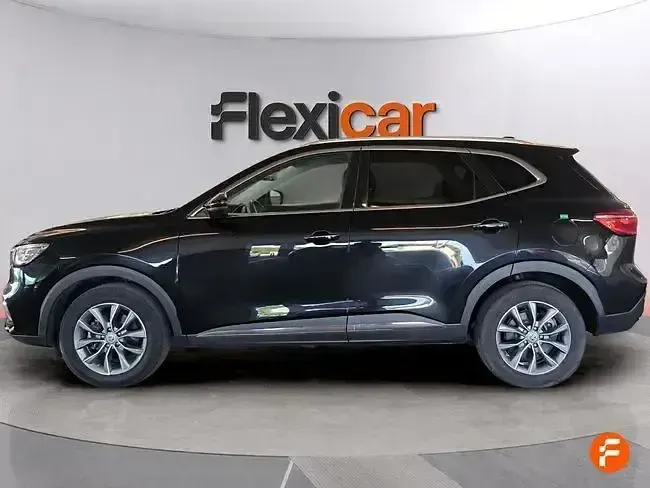 Käytetty MG HS Comfort 162 HP (119 kW) 2023 Musta Katumaasturi