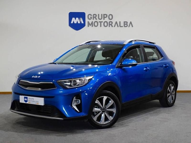 Azul Usado 2023 Kia Stonic SUV | 19.990 € (Caro) - Imagen 1/4