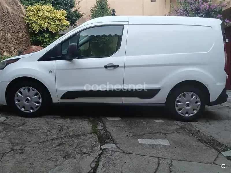 Usado Ford Tourneo Connect Trend 100 CV (73 kW) 2018 Blanco Monovolumen