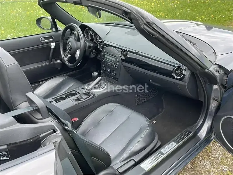 Usado Mazda MX5 Sportive 160 CV (117 kW) 2006 Gris / plata Descapotable