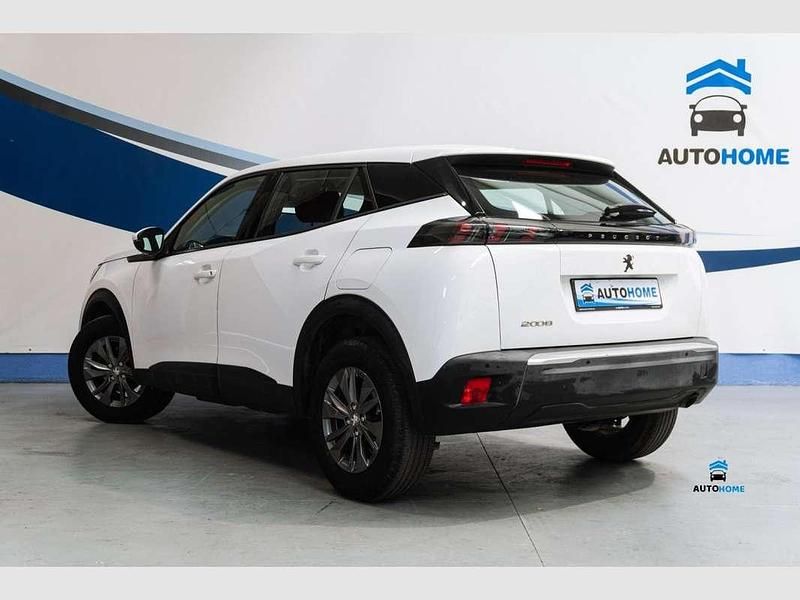 Käytetty Peugeot 2008 Active 101 HP (74 kW) 2022 Valkoinen Katumaasturi