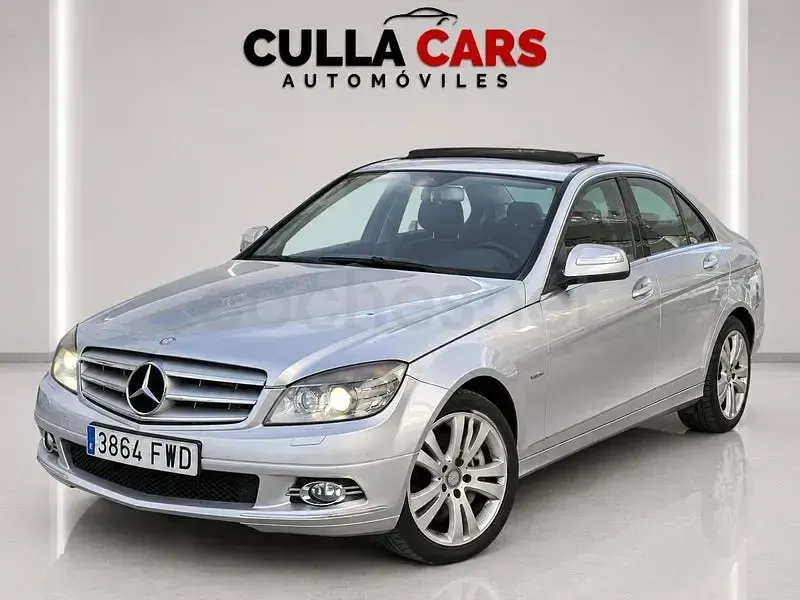 Usado Mercedes C320 Avantgarde 224 CV (164 kW) 2008 Gris / plata Berlina