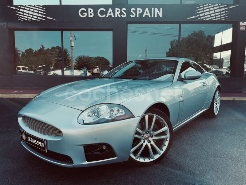 Gris / plata Usado 2007 Jaguar XK8 Coupe | 17.999 € - Imagen 1/4