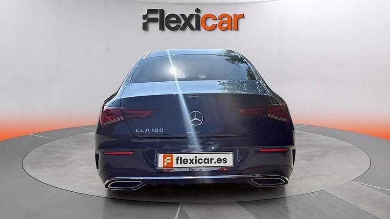 Usado Mercedes CLA180 136 CV (100 kW) 2023 Azul Berlina