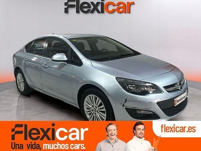 Gris Usado 2015 Opel Astra Excellence Berlina | 7490 € (Buen precio) - Imagen 1/4