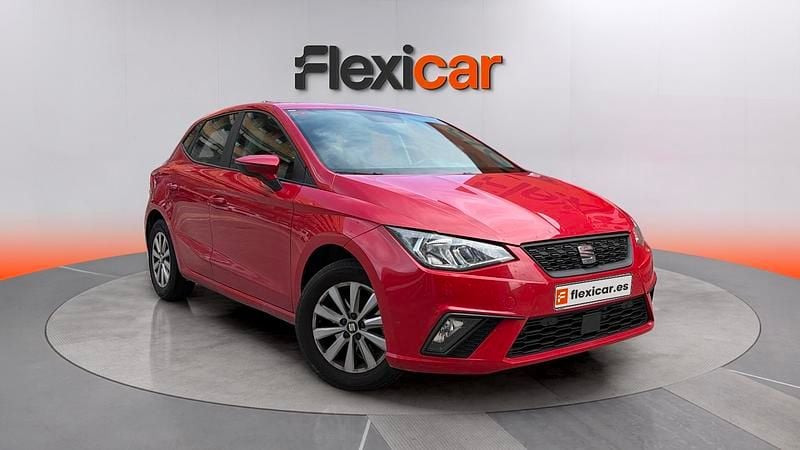 Usado Seat Ibiza Style 110 CV (80 kW) 2021 Rojo Utilitario