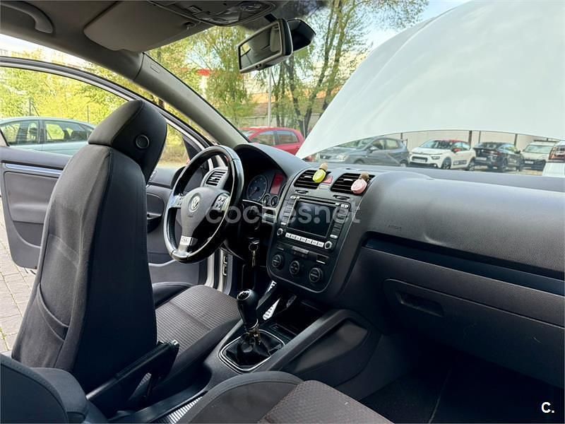 Usado VW Golf VI GT 105 CV (77 kW) 2008 Blanco Utilitario