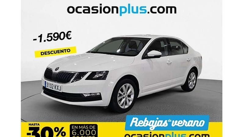 Blanco Usado 2019 Skoda Octavia Ambition Utilitario | 15.910 € (Precio justo) - Imagen 1/4
