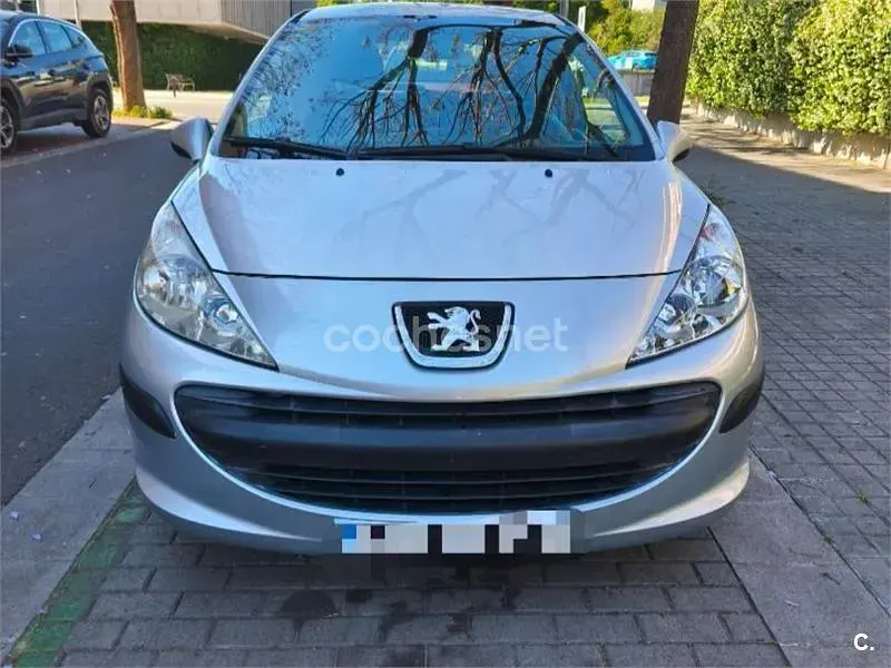 Usado Peugeot 207 75 CV (55 kW) 2007 Gris / plata Berlina