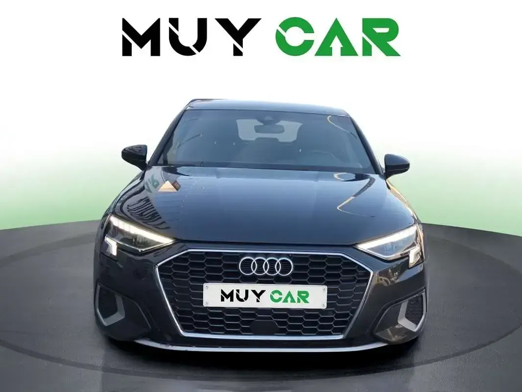 Usado Audi A3 Sportback Advanced 116 CV (85 kW) 2021 Gris Utilitario